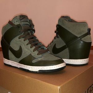Nike Dunk Wedge Sneaker